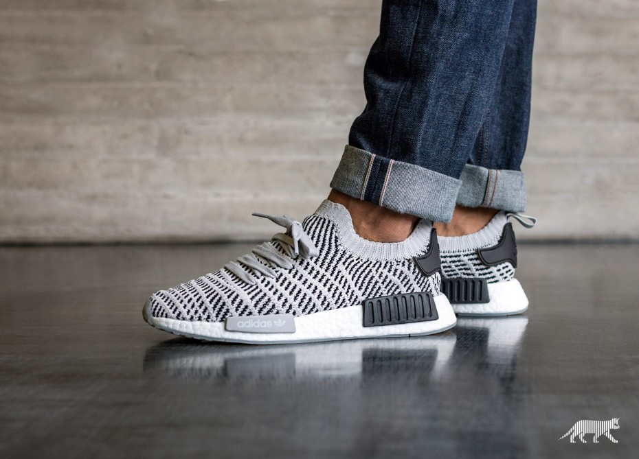 Nmd r1 stlt pk  grey two hotsell